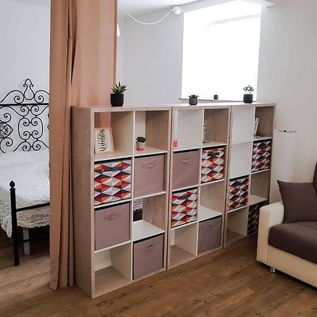 Thekeystudio, Studio Beige Nel Centro, 4 Minuti Dal Mare Бордигера Экстерьер фото